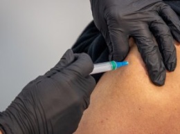 Третью прививку от коронавируса сделали уже более 13,4 тыс жителей Днепропетровщины