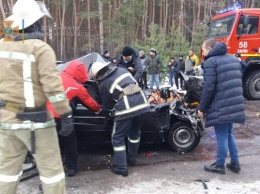 Под Харьковом столкнулись пять авто, есть пострадавшие