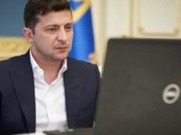 «YouTube, Facebook, Google должны модерировать из Украины»: украинцы просят Зеленского обратиться в компании