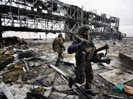 Память защитников Донецкого аэропорта чтят в Украине 16 января