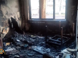 В Кривом Роге из-за пожара срочно эвакуировали людей из многоквартирного дома