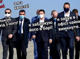 Воистину вернулся: соцсети о прилете Порошенко