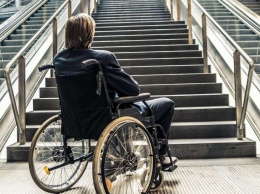 В Днепре проверят ТРЦ, больницы и школы на доступность для маломобильных людей