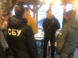 Сотрудника "Укргаздобычи" задержали в Киеве при получении взятки (фото)