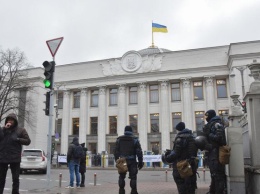 В Украине хотят изменить закон о санкциях: кого обяжут платить налоги