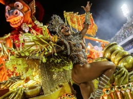 Карнавалы в Бразилии перенесли на апрель