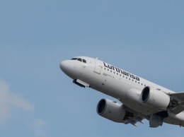 Lufthansa переносит ночные рейсы в Киев из-за "политического напряжения"