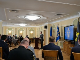 Зеленский заявил, что пора переходить к наступательным действиям в отстаивании национальных интересов