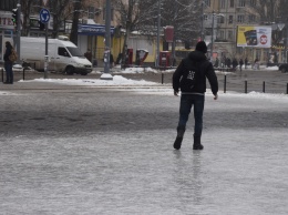 Штормовое предупреждение: в Одессе прогнозируют гололедицу