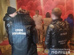 В центре Одессы полиция накрыла несколько борделей