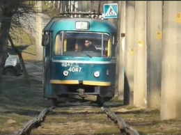 В TikTok высмеяли одесский трамвай, курсирующий в Лузановке (видео)