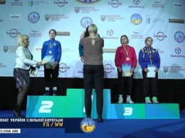 Криворожанки успешно выступили на чемпионате Украины по вольной борьбе