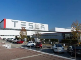 Эксперты Moody’s: в ближайшие годы Tesla останется лидером рынка, но столкнется с растущей конкуренцией