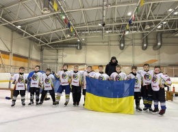 Одесские хоккеисты - победители международного турнира. Фото