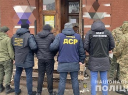 Двум "смотрящим" за одесским СИЗО сообщили о подозрении: им грозит до десяти лет тюрьмы