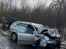 На трассе Одесса-Кучурган водитель устроил смертельное ДТП и сбежал: его ищет полиция