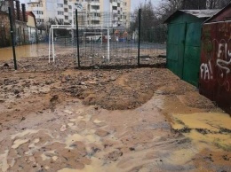 Из-за аварии на водоводе в Ялте подтопило несколько домов