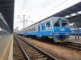 В Киеве и пригороде реконструируют 30 станций электрички