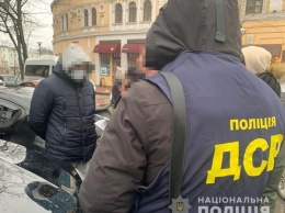Полицейские "стратеги" рассказали подробности дела вымогателей из управления торговли мэрии Одессы