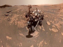 Космическая фотосессия: марсоход NASA сделал новое селфи на Красной планете