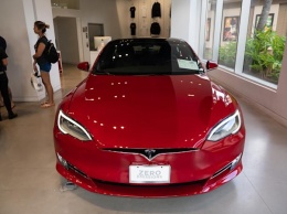 Tesla снова отзывает свои автомобили из-за очередного дефекта