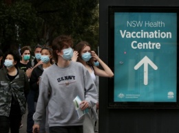 Австралия разрешила въезд для всех вакцинированных через два года после закрытия границ