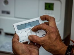 Украинцы уменьшили потребление электроэнергии из-за потепления