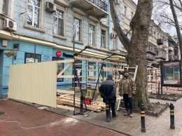 Еще два памятника архитектуры на Пушкинской готовят к ремонту фасадов
