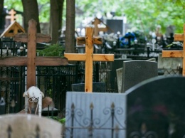 Частные кладбища и могилы в парках: как нардепы хотят изменить похоронное дело в Украине