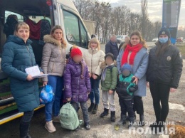 Житель Днепропетровщины хотел вывезти 4 детей за границу без документов