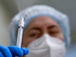 В Москве начали испытания новой назальной вакцины от COVID-19