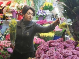 В День всех влюбленных в Киеве ограбили цветочный магазин - видео