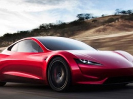 Дизайнер Tesla раскрыл подробности о новом родстере компании