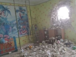 Оккупанты на Донбассе обстреляли не только детский сад, а и школу - пострадали трое взрослых, дети в безопасности (ФОТО)
