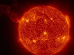 Космический аппарат Solar Orbiter зафиксировал гигантскую вспышку на Солнце