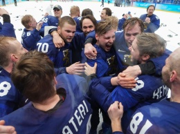 Сборная Финляндии по хоккею победила сборную РФ и посвятила свою победу Украине