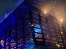 В Запорожье спасатели боролись с пожарами в частных домах