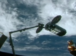 "Рука" МКС поймала американский корабль Cygnus