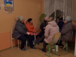 Спасатели оказывают помощь жителям Красногоровки