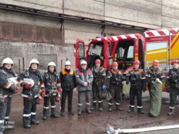 Криворожские горноспасатели тренировались в предотвращении аварийной ситуацию на одном из городских предприятий