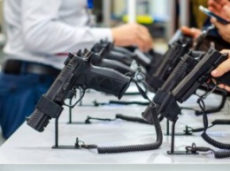 Разоруженные перед лицом агрессора: Симонов о законопроектах, которые позволят украинцам владеть огнестрельным оружием
