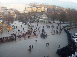 В Одессе возле Дюка заметили военных и полицию: что случилось