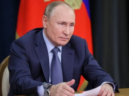 Путин призвал к военному перевороту в Украине