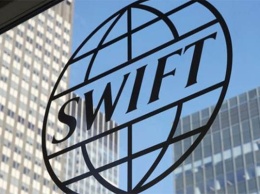 Зеленский заявил о поддержке Макроном отключения России от SWIFT