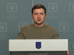 «Мы выстояли»: Зеленский обратился к украинцам