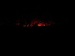 В «ЛНР» заявили о взрыве нефтебазы в Ровеньках: горит 200 тонн дизтоплива (фото)