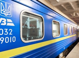 В Киеве пассажирам УЗ запретили покидать вокзал