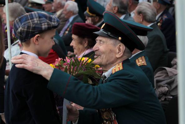 Первый в Украине памятник ветеранам Второй мировой войны открылся в Киеве