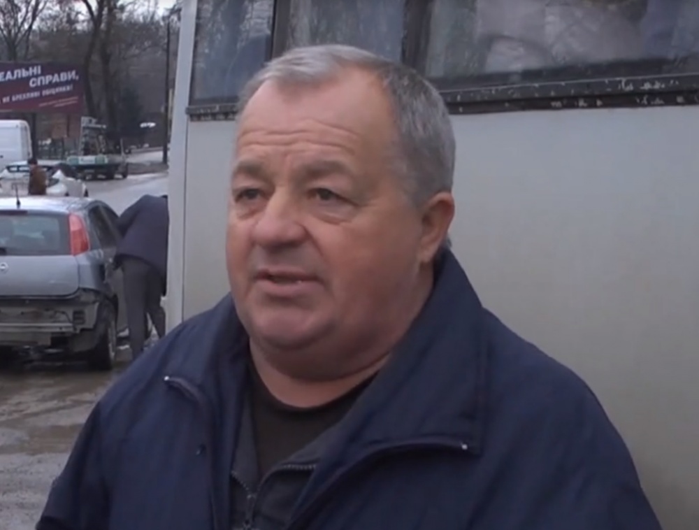 Маршрутчик чуть не забил: в Черновцах произошел вопиющий инцидент с ветераном АТО