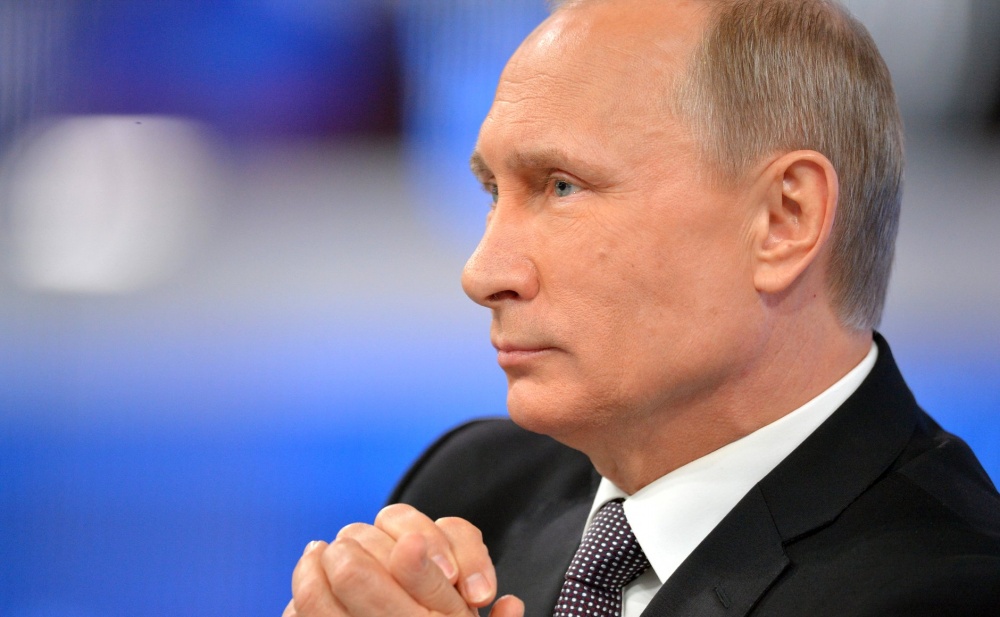 Главное за ночь: новая внешность Путина, тупик в деле Зацейвой и сенсация в Крыму